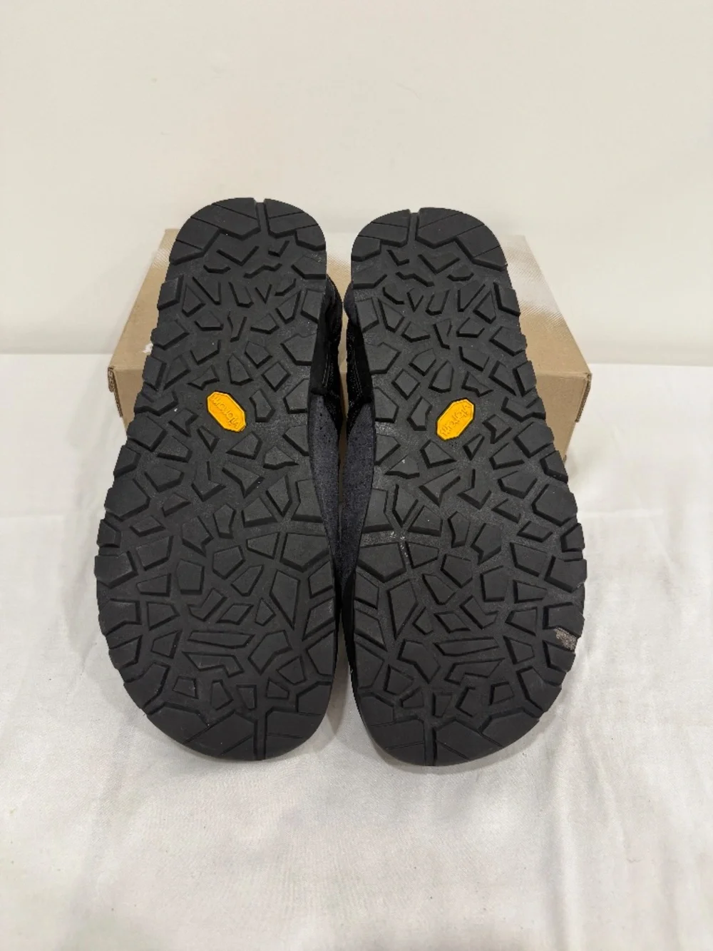 Vibram used box